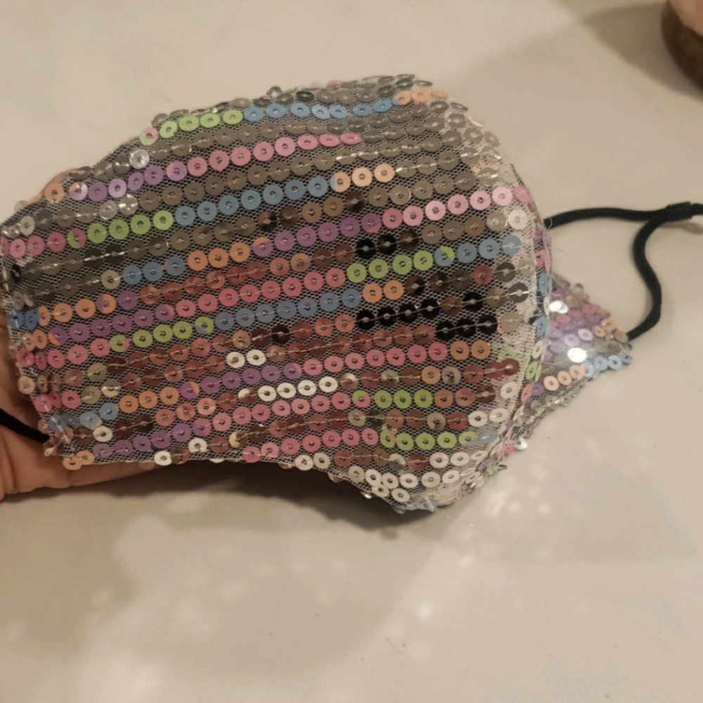Sequined mask